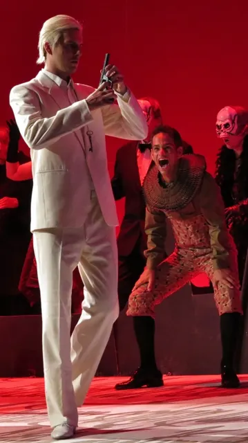Les contes d’Hoffmann · Schlemihl · 2015